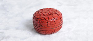 北京雕漆剔红首饰盒